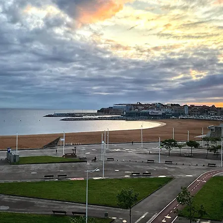 El Atico De La Playa Parking Gratis Appartement Gijón Buitenkant foto