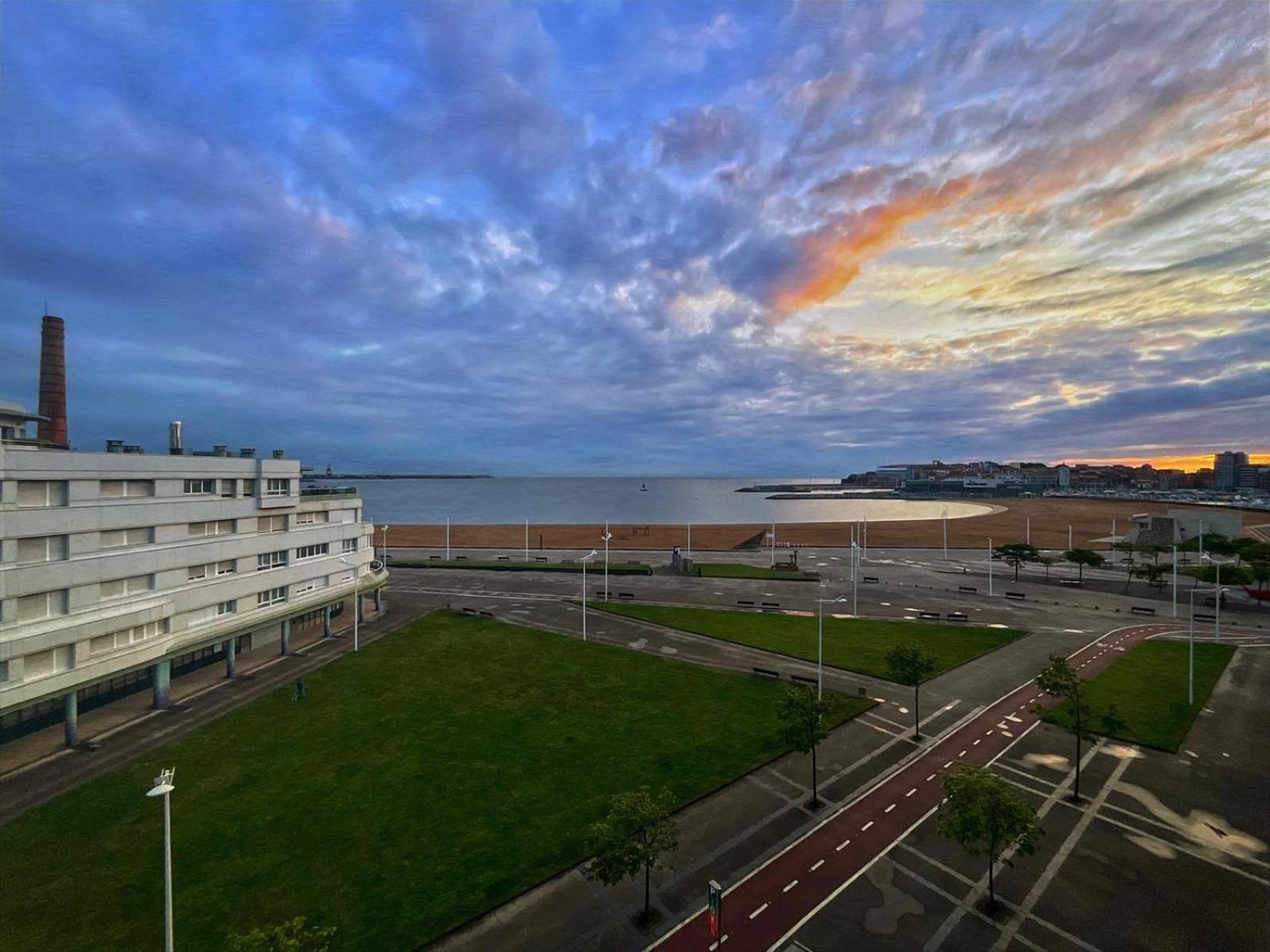 El Atico De La Playa Parking Gratis Gijón